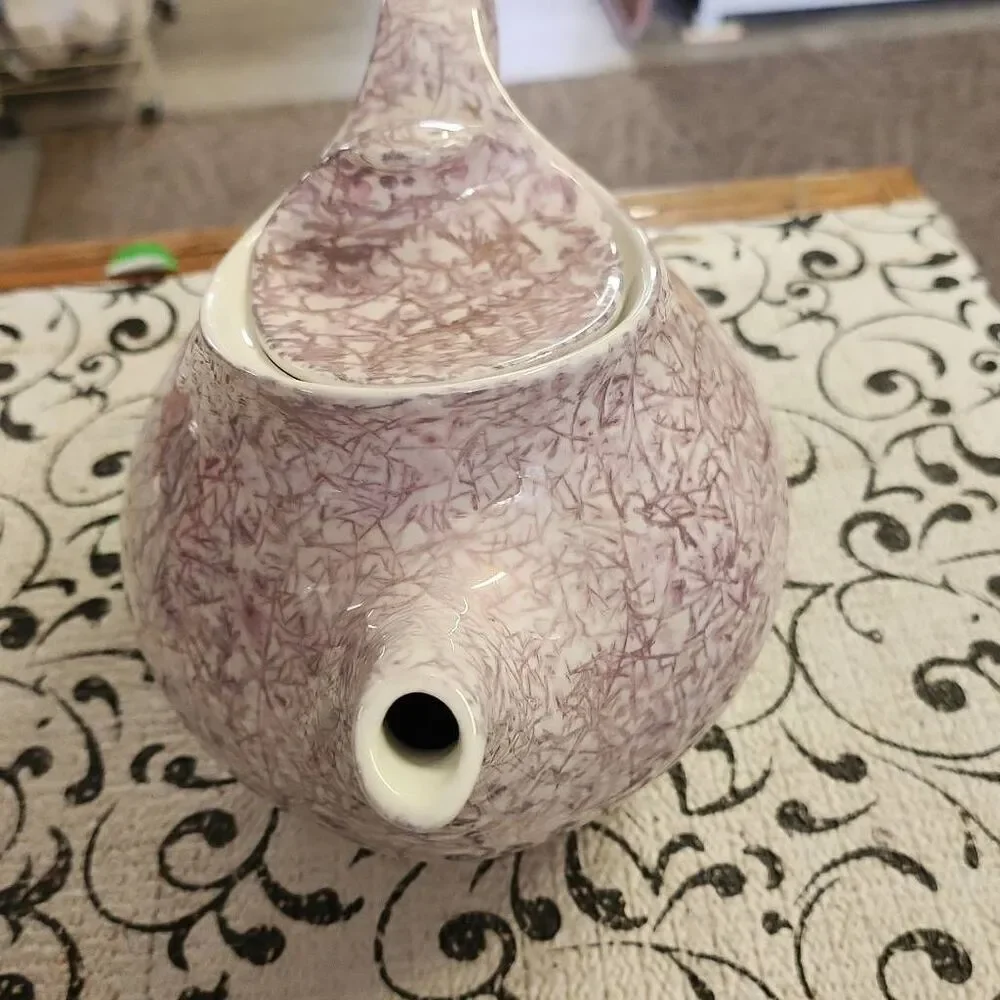 Lilac Patterned Tea Pot